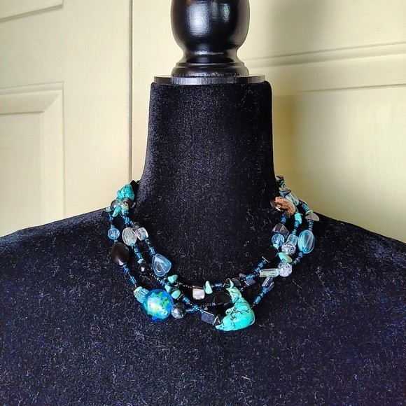 Vintage Raw turquoise and onyx necklace - Picture 1 of 9